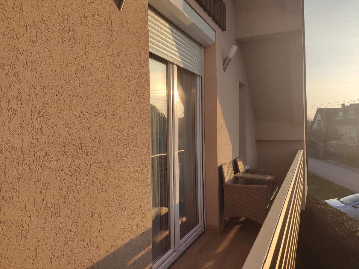 Ferienwohnung Royal De Lux Hajdúszoboszló Exterior foto
